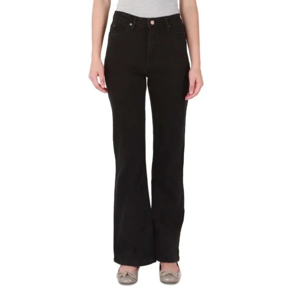 NWT Black Tape Maya High‎ Rise Relaxed Flare Black Wash Women’s Jeans, Size 26